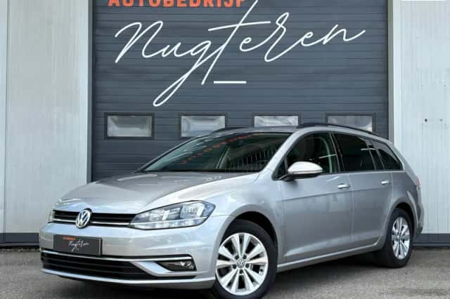 Volkswagen Golf (2018) thumbnail 2