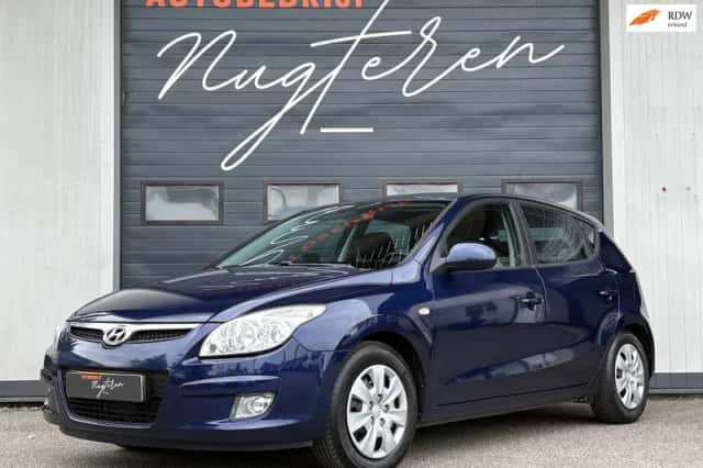 Hyundai i30 (2008) thumbnail 2