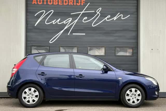 Hyundai i30 (2008) thumbnail 4