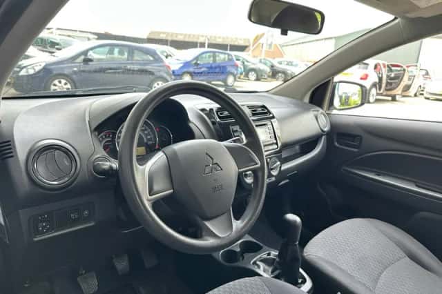 Mitsubishi Space Star (2018) thumbnail 6