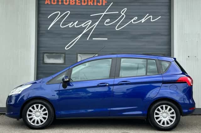 Ford B-Max (2015) thumbnail 3