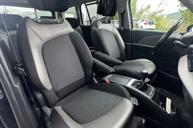 Citroën Grand C4 Picasso (2015) thumbnail 6
