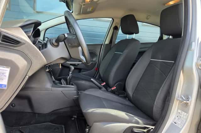 Ford Fiesta (2014) thumbnail 6