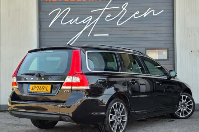 Volvo V70 (2016) thumbnail 5