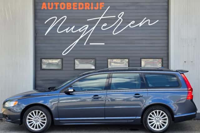Volvo V70 (2008) thumbnail 3