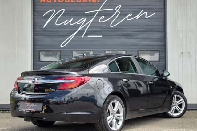 Opel Insignia (2014) thumbnail 4