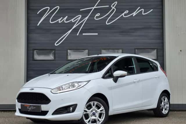 Ford Fiesta (2017) thumbnail 2