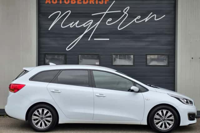 Kia Cee'd (2018) thumbnail 4