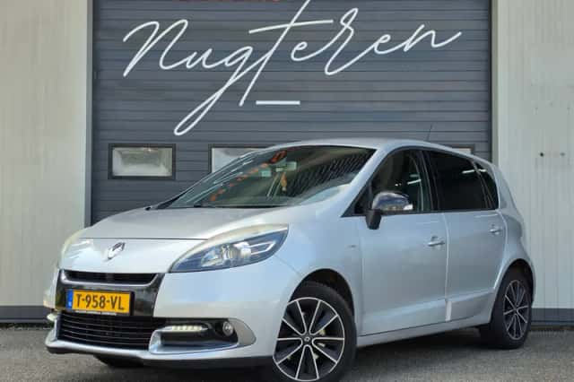 Renault Scénic (2014) thumbnail 2