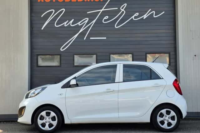 Kia Picanto (2013) thumbnail 3