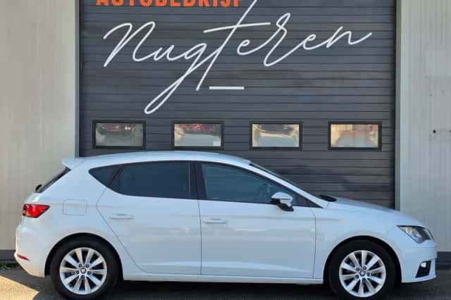 SEAT Leon (2018) thumbnail 4