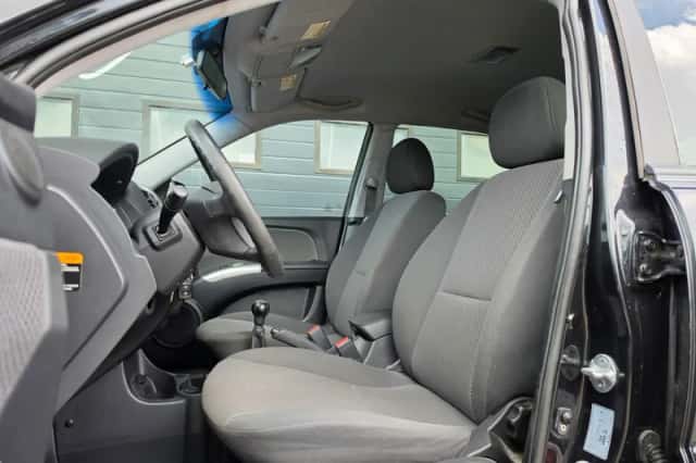 Kia Sportage (2009) thumbnail 6
