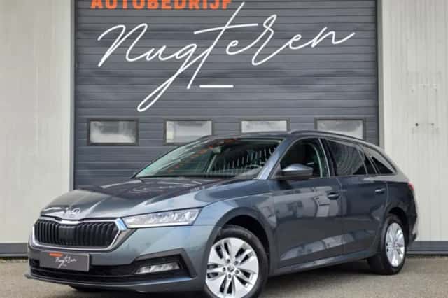 Škoda Octavia (2021) thumbnail 1