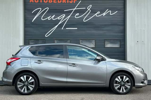 Nissan Pulsar (2016) thumbnail 4