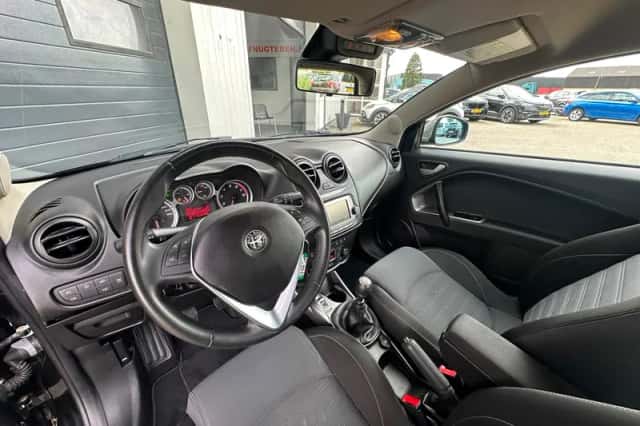 Alfa Romeo Mito (2017) thumbnail 6