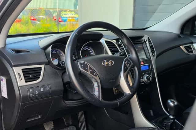 Hyundai i30 (2015) thumbnail 6