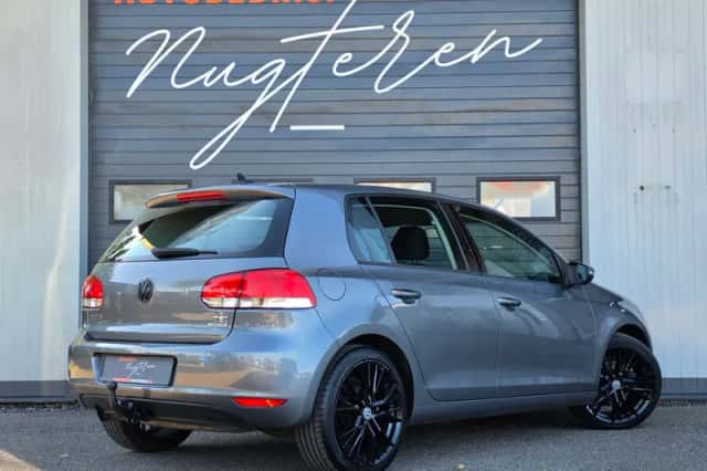 Volkswagen Golf (2012) thumbnail 4
