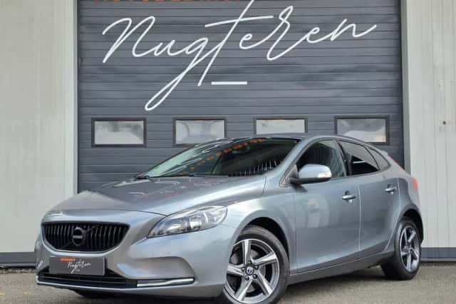 Volvo V40 (2018) thumbnail 1