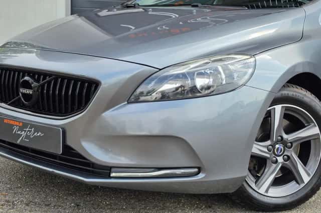 Volvo V40 (2018) thumbnail 5