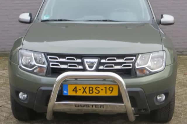Dacia Duster (2014) thumbnail 2