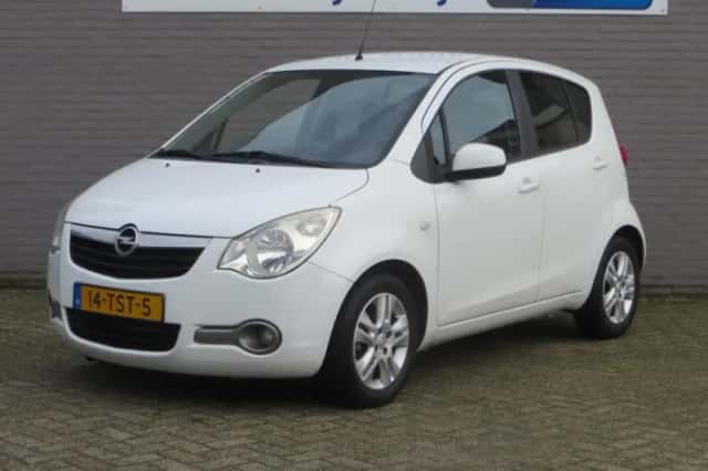 Opel Agila (2012) thumbnail 1