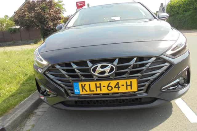 Hyundai i30 (2021) thumbnail 4