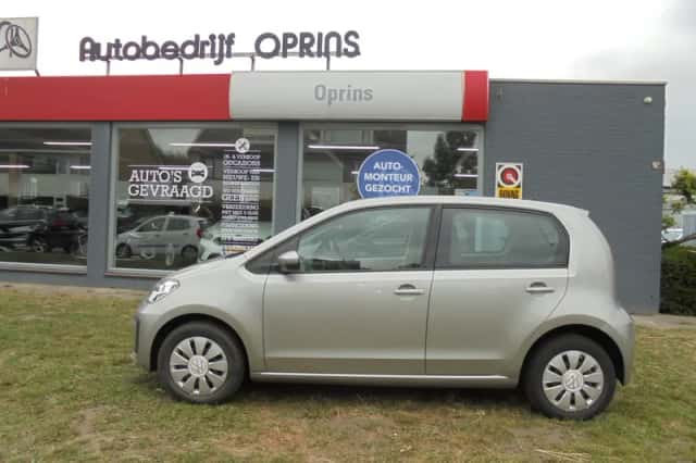 Volkswagen Up! (2020) thumbnail 2