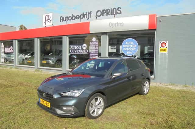 SEAT Leon (2022) thumbnail 2