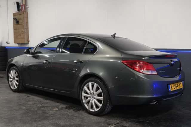 Opel Insignia (2009) thumbnail 6