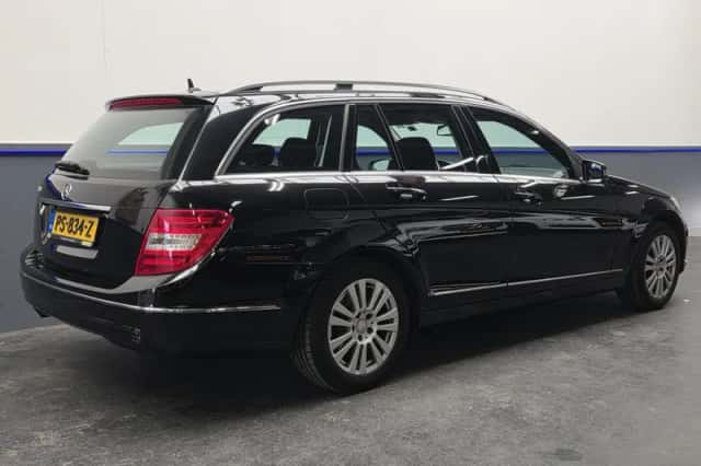 Mercedes-Benz C-Klasse (2012) thumbnail 2