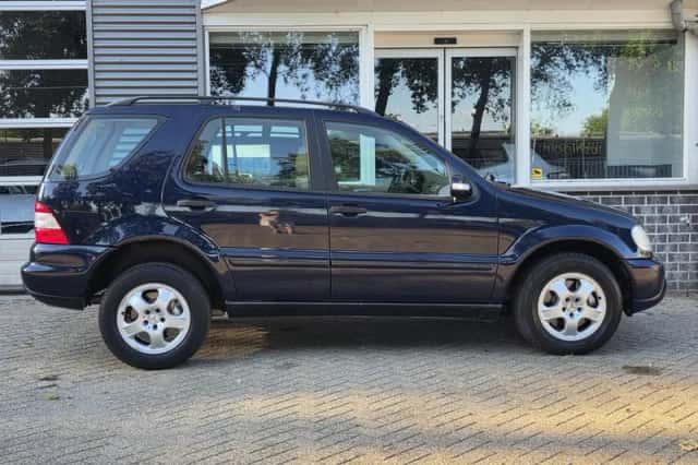 Mercedes-Benz ML-Klasse (2003) thumbnail 6