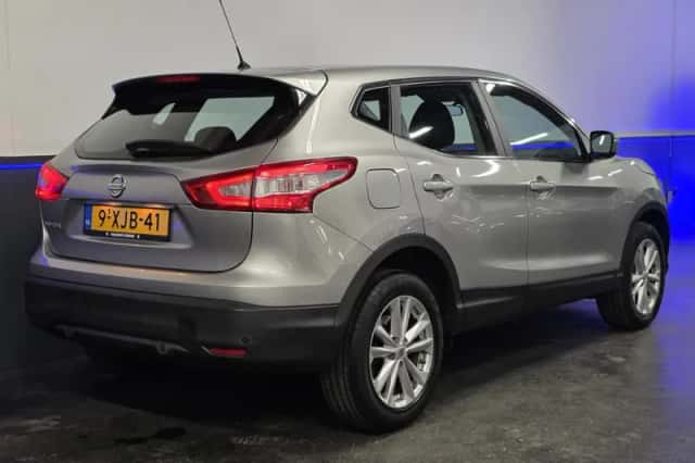 Nissan Qashqai (2014) thumbnail 3