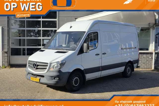 Mercedes-Benz Sprinter (2014) thumbnail 1
