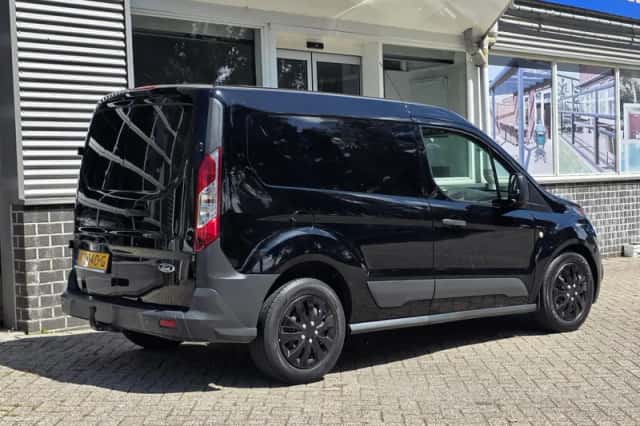 Ford Transit Connect (2017) thumbnail 3