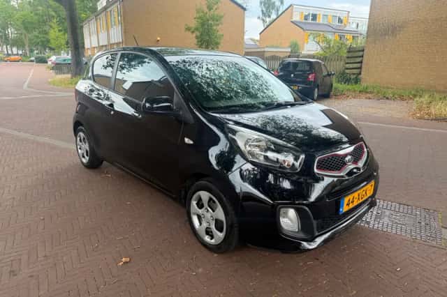 Kia Picanto (2012) thumbnail 1