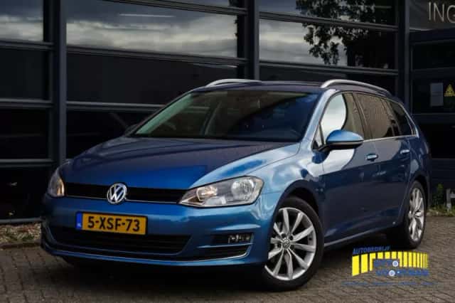 Volkswagen Golf (2014) thumbnail 2