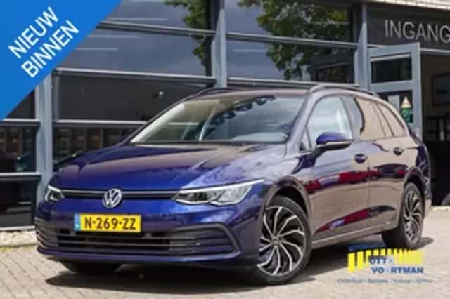 Volkswagen Golf (2022) thumbnail 1