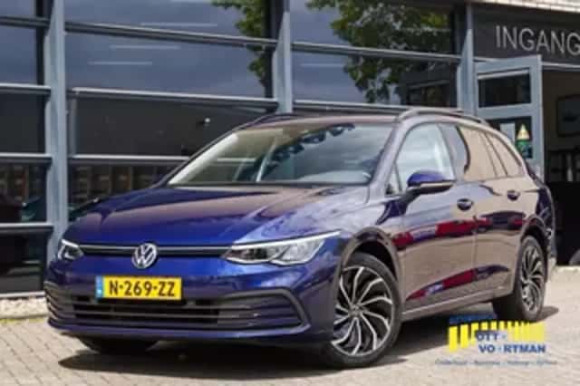 Volkswagen Golf (2022) thumbnail 1