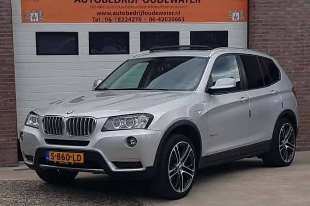 BMW X3 (2011) thumbnail 1