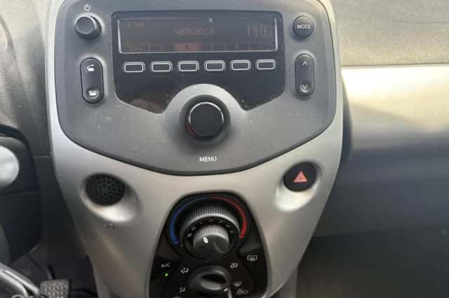 Peugeot 108 (2014) thumbnail 4
