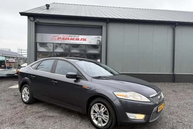 Ford Mondeo (2010) thumbnail 4
