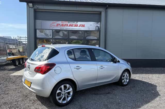 Opel Corsa (2018) thumbnail 2