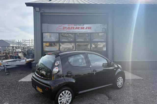 Citroën C1 (2012) thumbnail 2