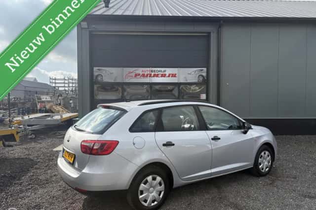 SEAT Ibiza (2017) thumbnail 2