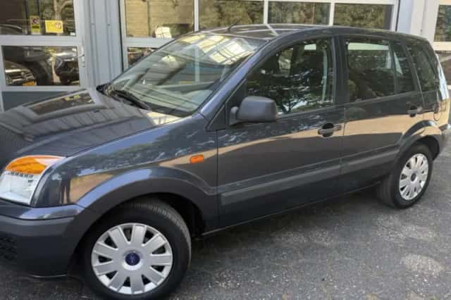 Ford Fusion (2011) thumbnail 1