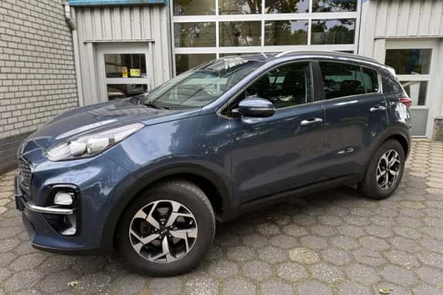 Kia Sportage (2019) thumbnail 2