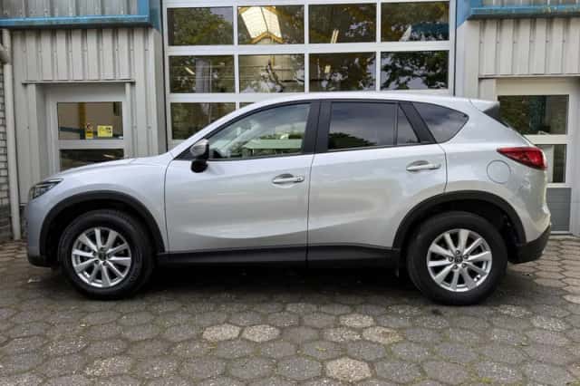 Mazda CX-5 (2016) thumbnail 3