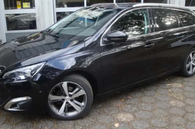 Peugeot 308 (2016) thumbnail 1