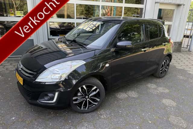 Suzuki Swift (2017) thumbnail 2