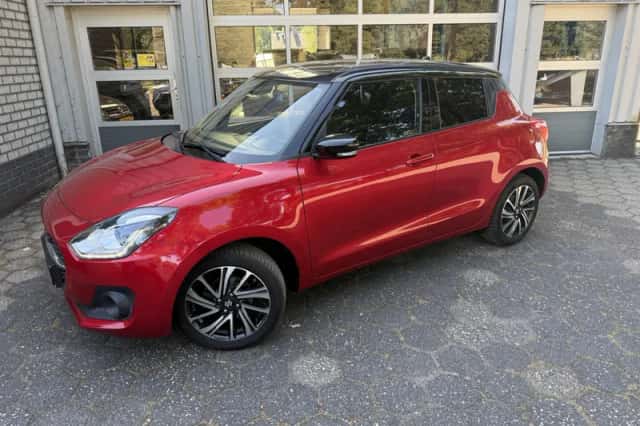 Suzuki Swift (2020) thumbnail 2